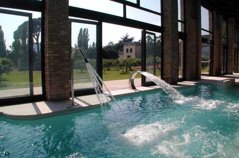 Torretta- Stunning ancient Castle with heated pool
