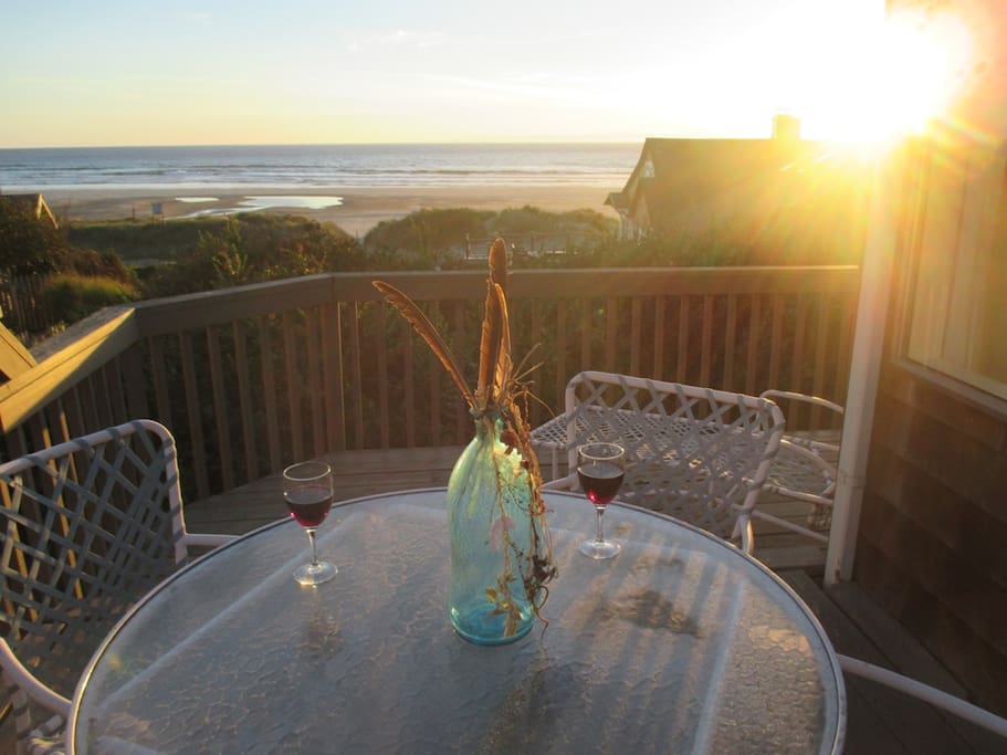 Upper deck with spectacular ocean views