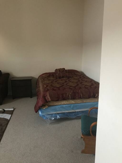 Queen size bed for 2