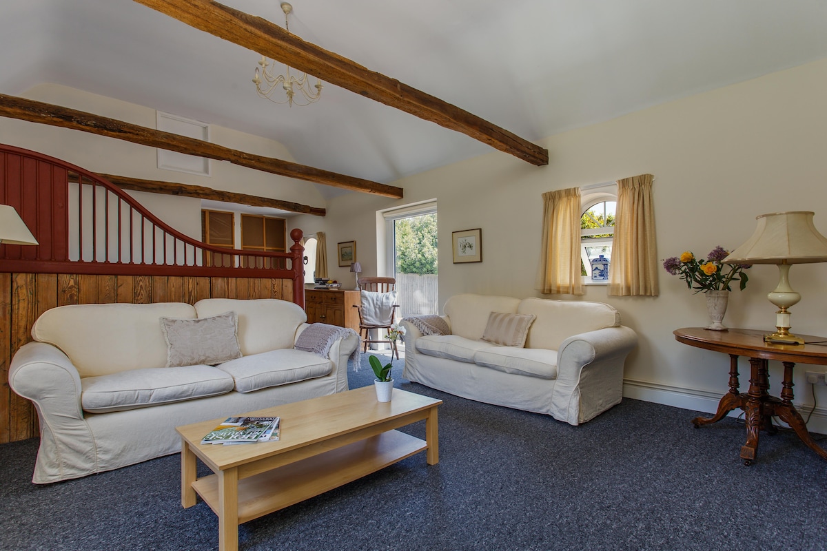 Popular Airbnb listing: The Stables , Cadborough Farm, Rye, East Sussex in Rye