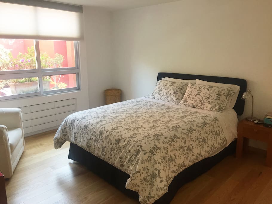 Dormitorio principal/Master bedroom
