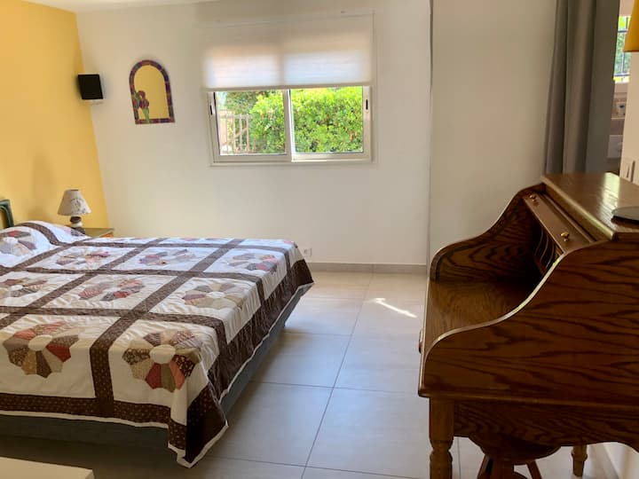 160 cm bed