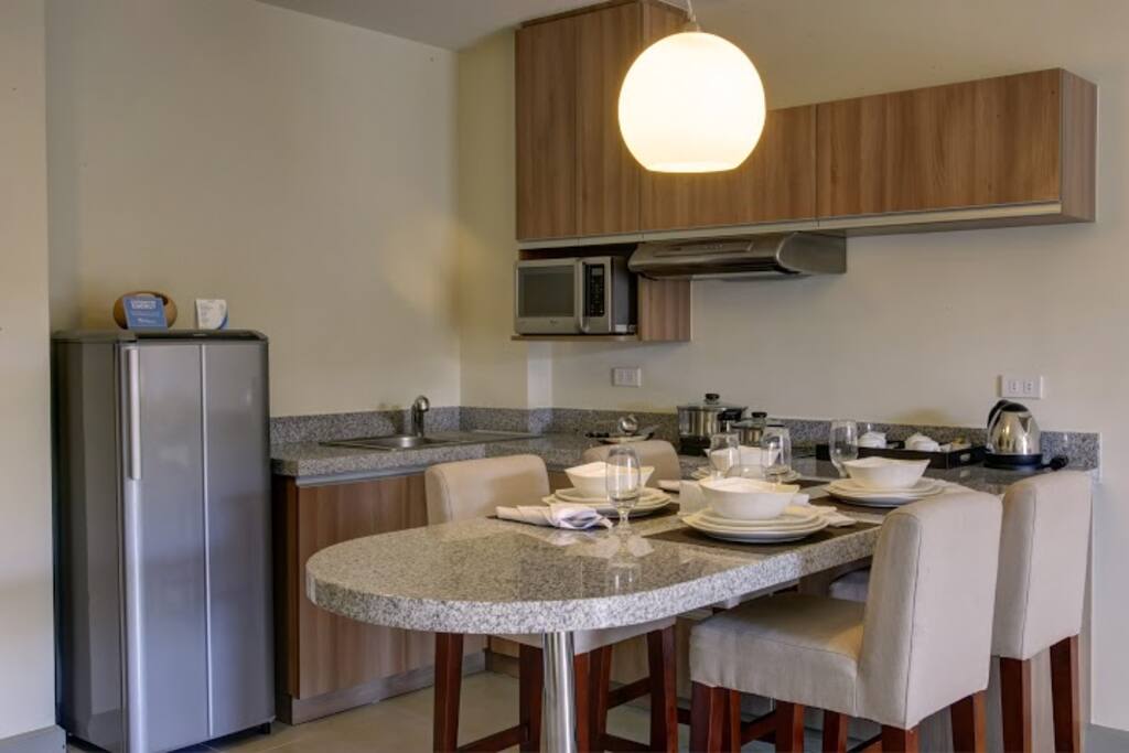 Complete kitchen for light cooking