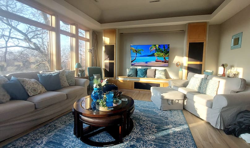 The Enchanted Woods with Hot Tub House