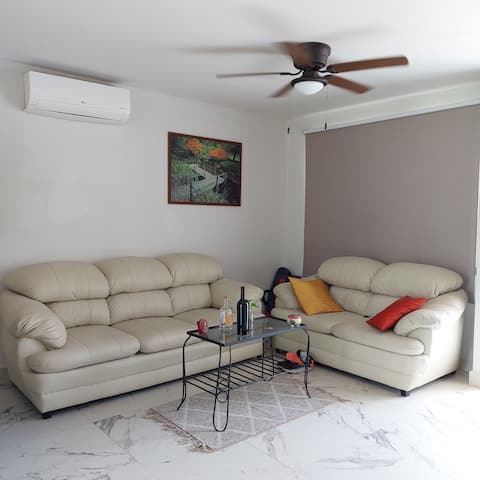 Top performing Airbnb: Casa Venecia, Santa Fe in Atlacholoaya