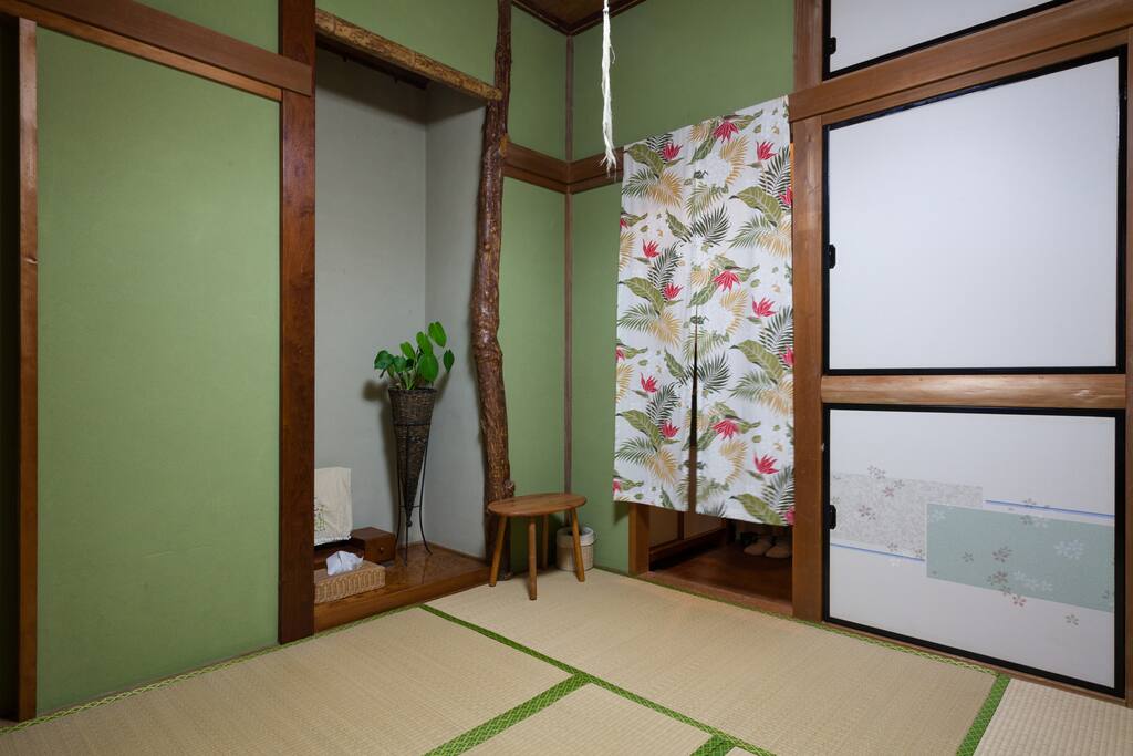 押し入れにお布団を二組用意しています
