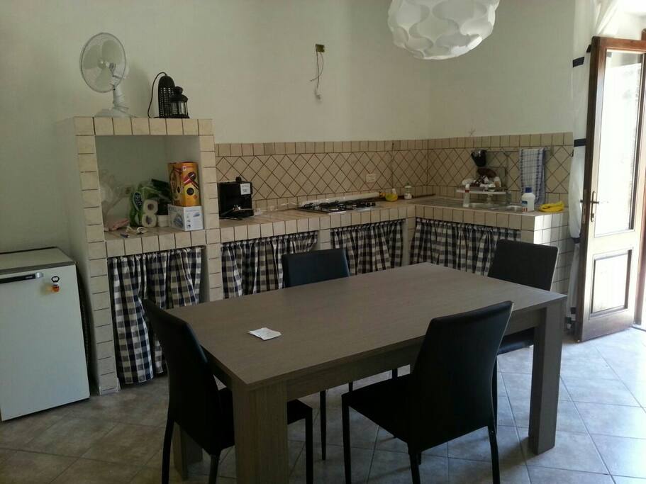Cucina con angolo cottura