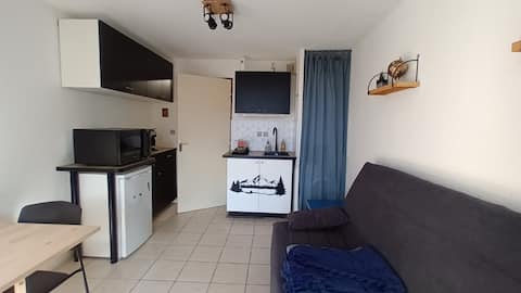 Successful Airbnb property: Jura Mountain Apartment 4/5 people in Lélex