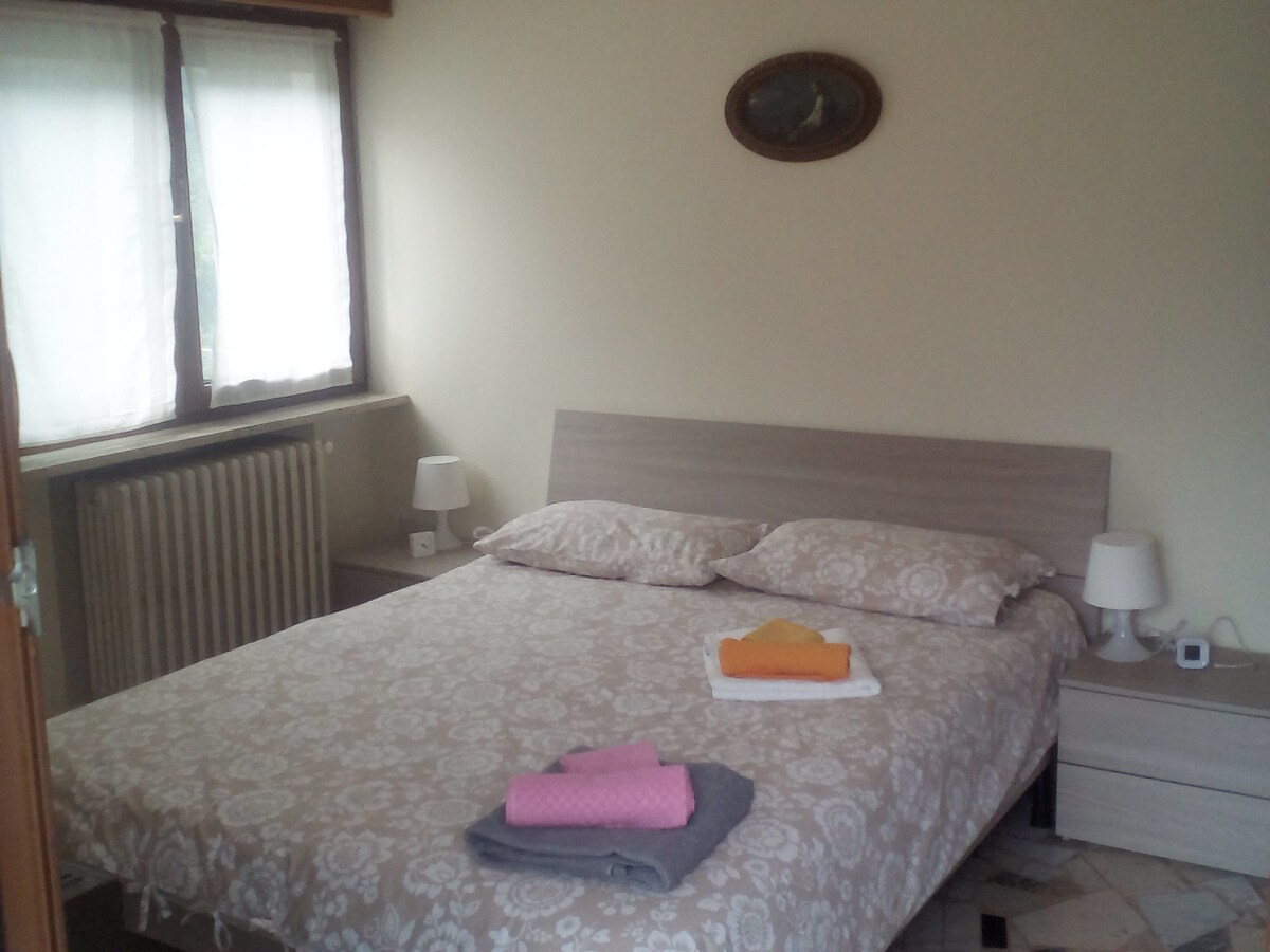 Საწოლი 152 × 203 სმ