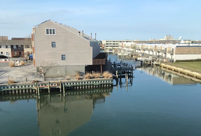 Updated Waterfront  Condo with Canal Views