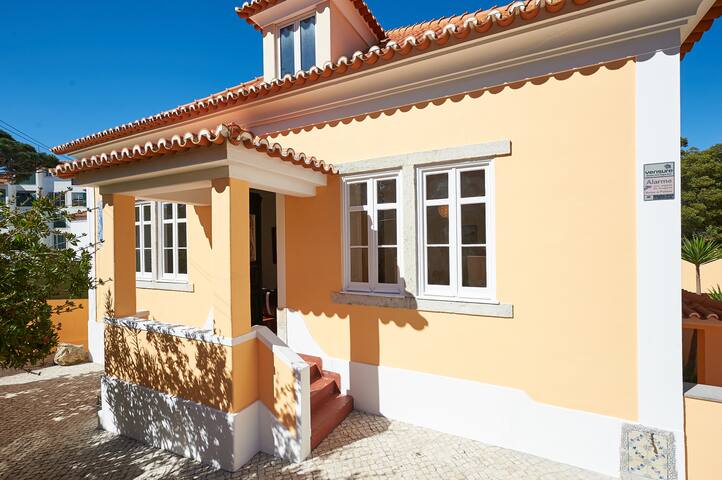 VILLA LUNA – CASCAIS/MONTE ESTORIL