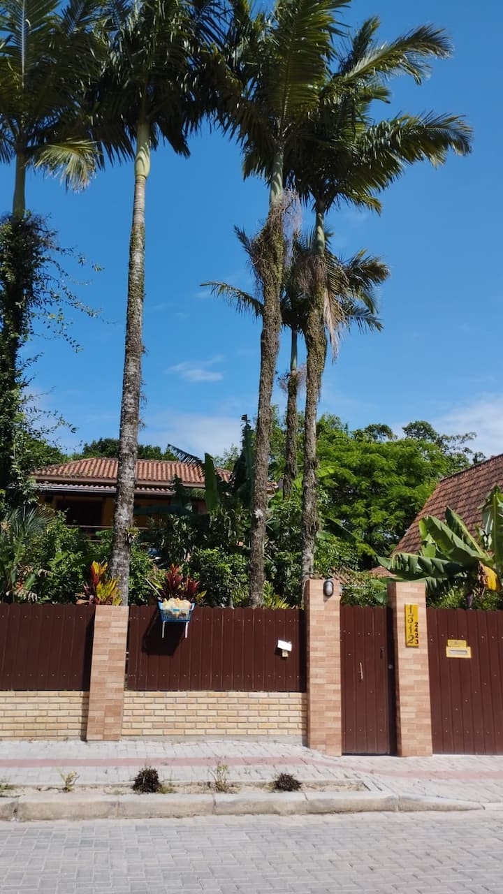 Simple apartment in Praia do Mariscal.
