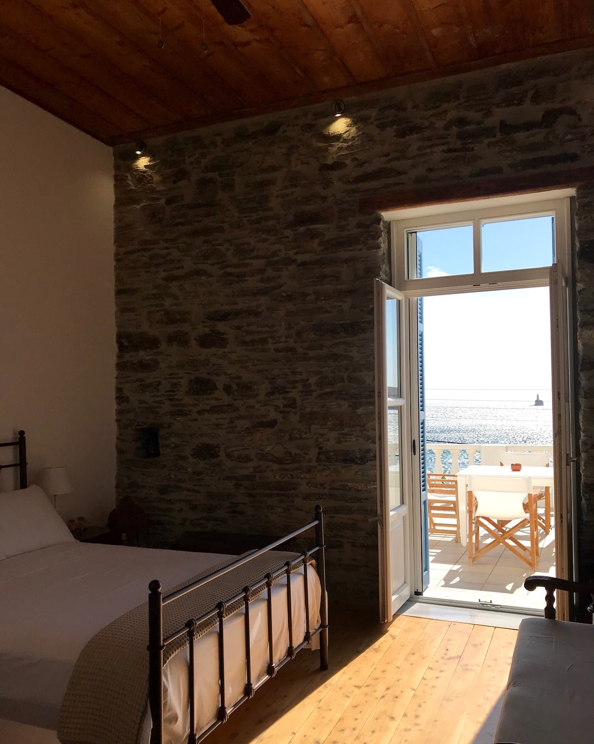 חדר שינה ראשי /חדר שינה ראשי