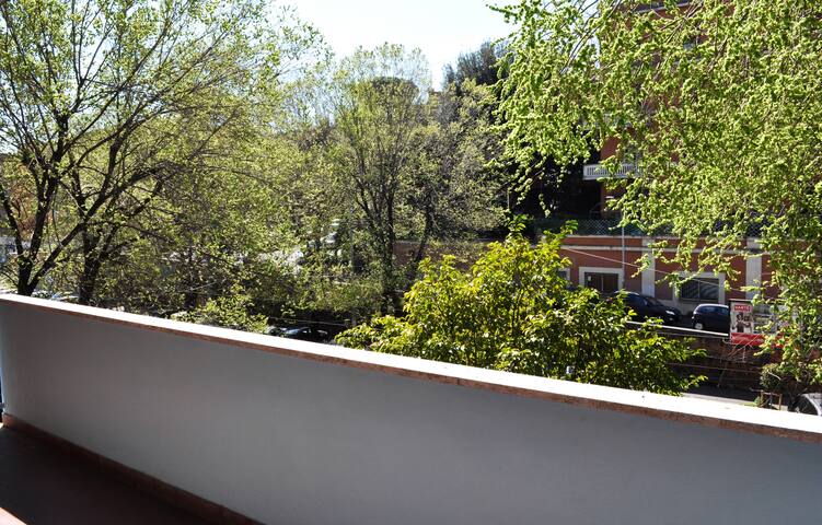 Trastevere Boulevard gallery image 5