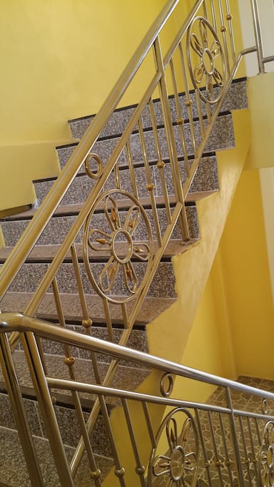 Granite step with stanles fender