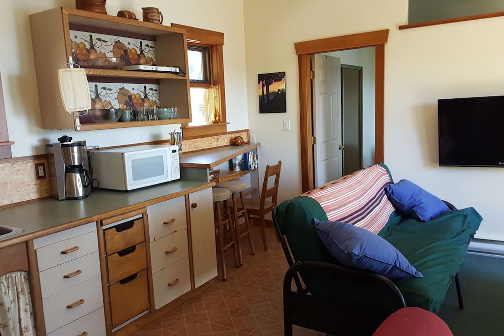 kitchen/living room