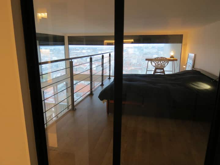 Mezzanine queen bed