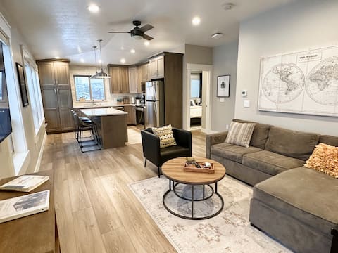Popular Airbnb listing: Wasatch View loft -perfect location in South Jordan