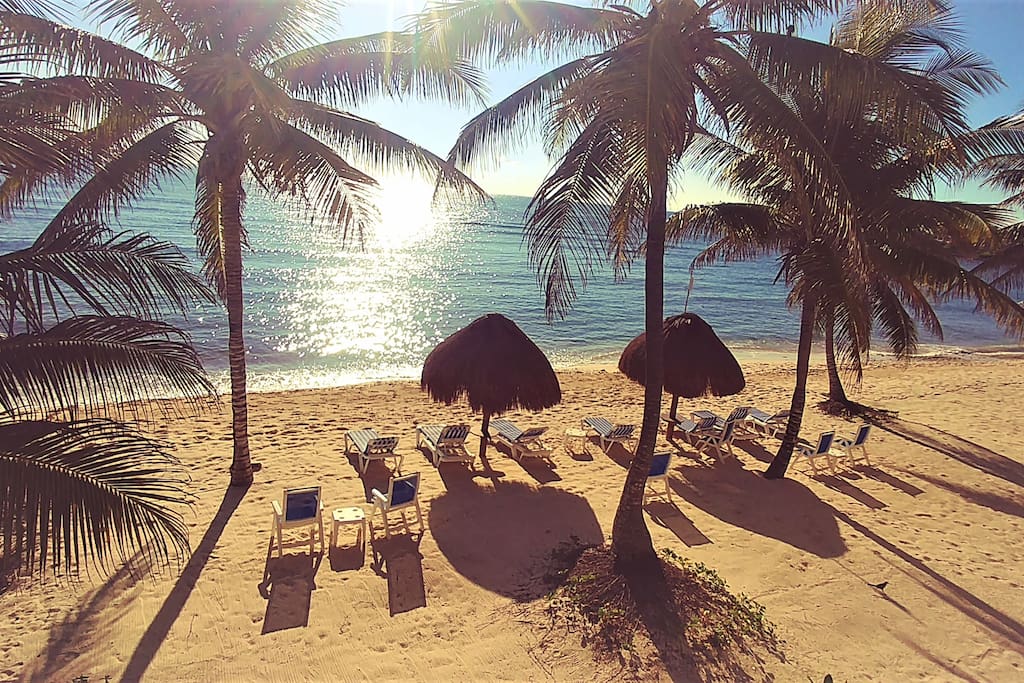 Akumal Halfmoon Bay, turquoise Caribbean Sea Apartments for Rent in