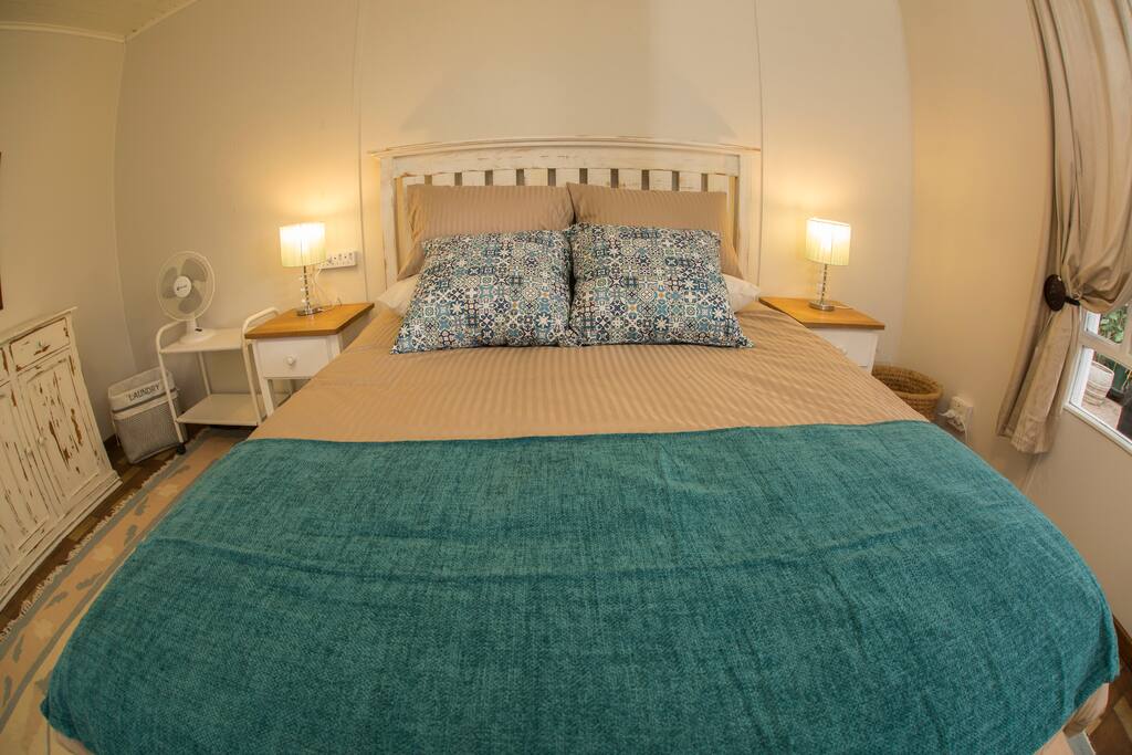 queen size bed