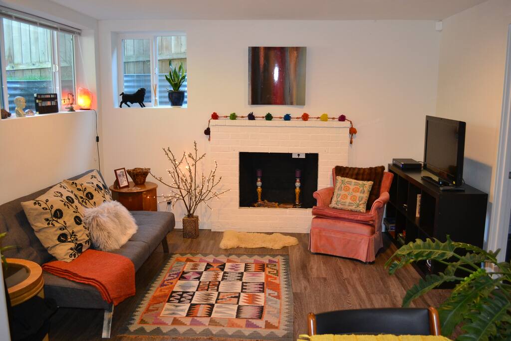 Super Cozy Living Room!!