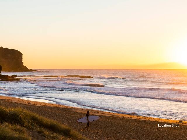Classic Weatherboard Beach house gallery image 3