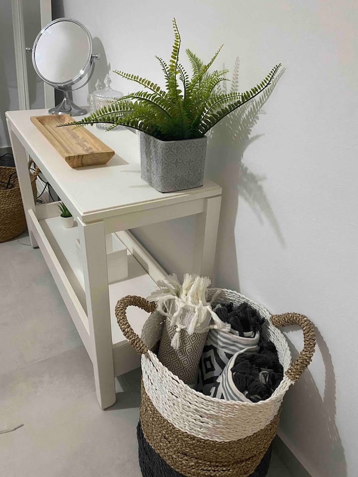 Vous trouverez des serviettes de plage à utiliser dans chaque chambre.