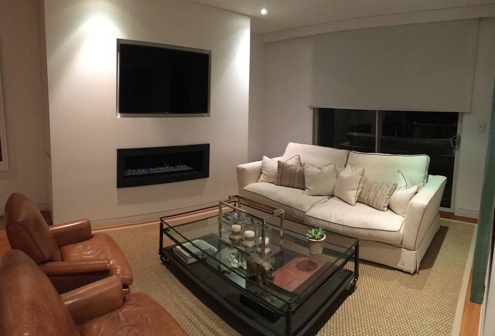 Automatic Fireplace and entertaining area