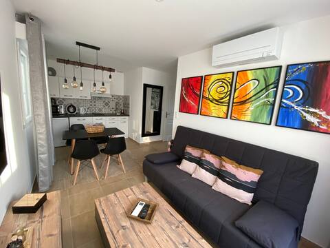 Successful Airbnb property: 2-bedroom apartment in La Ciotat
