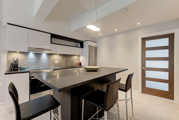 ⁨77 St-Vallier⁩ managed Airbnb listing 3