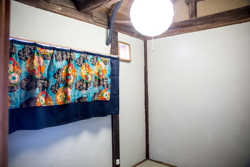 Japanese textile with nice warm light make you feel more like japanese life!