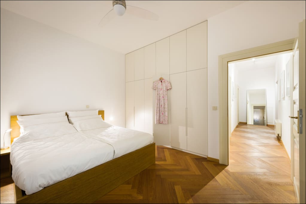 Master bedroom with en-suite bathroom