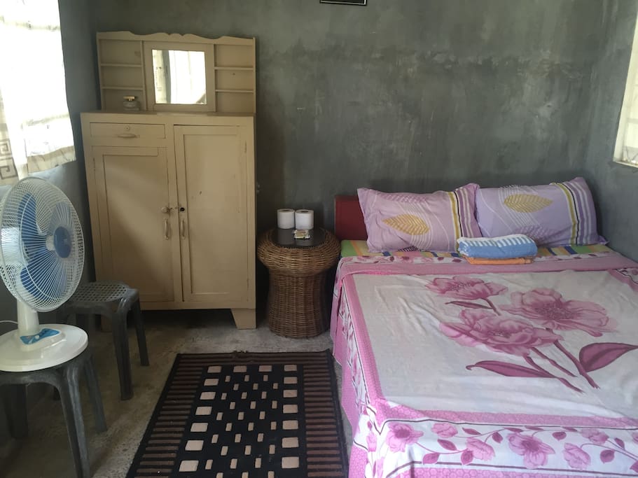 queen size bed