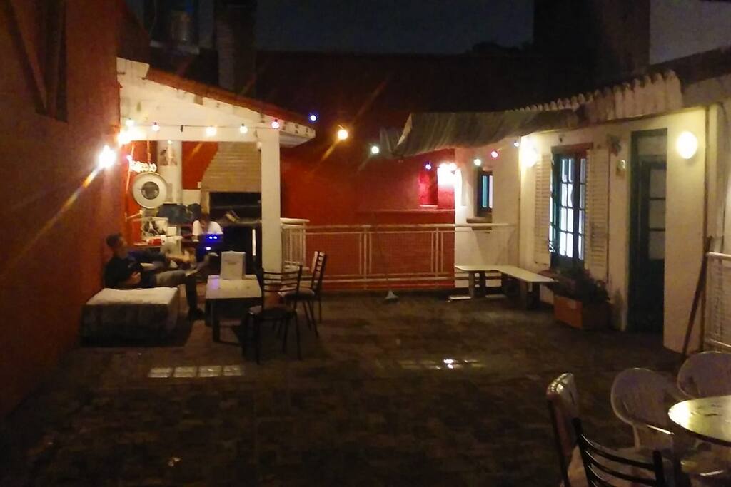Terrasse by night