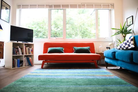 Successful Airbnb property: Tasteful and modern two-bed in West Didsbury in Manchester