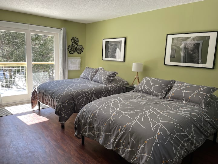 34 Top FloorNewly Renovated! Horizon Inn Room 34 Aparthotels for