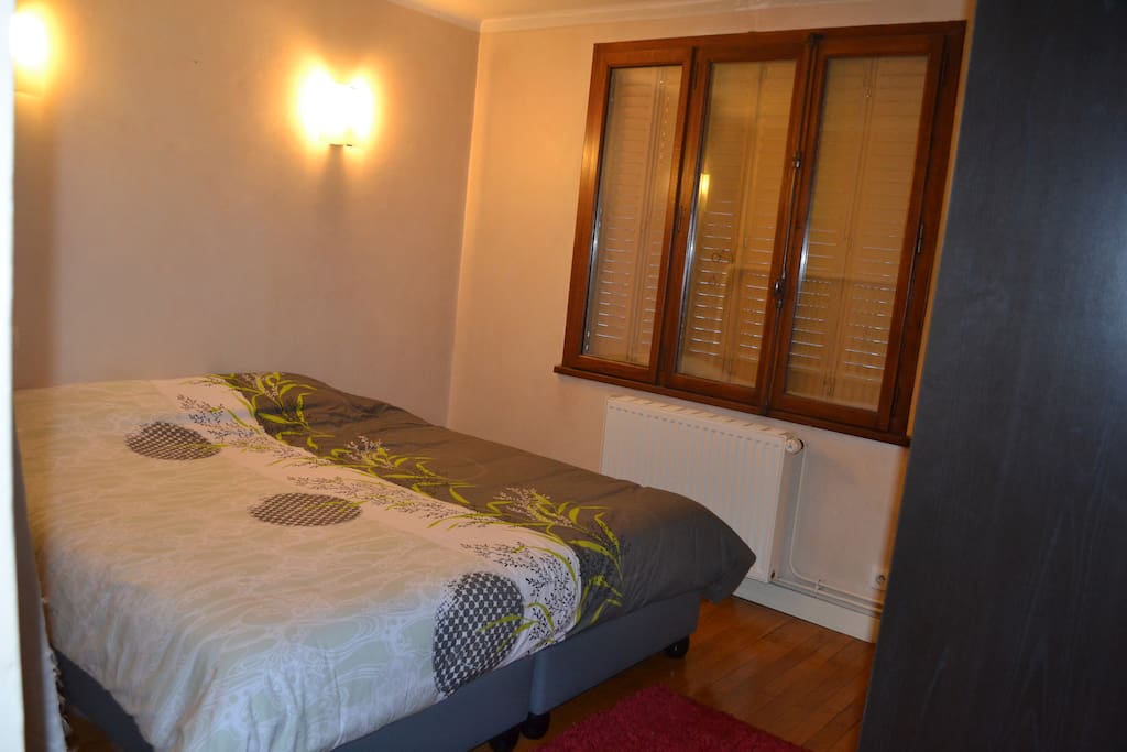 Chambre avec lit king size