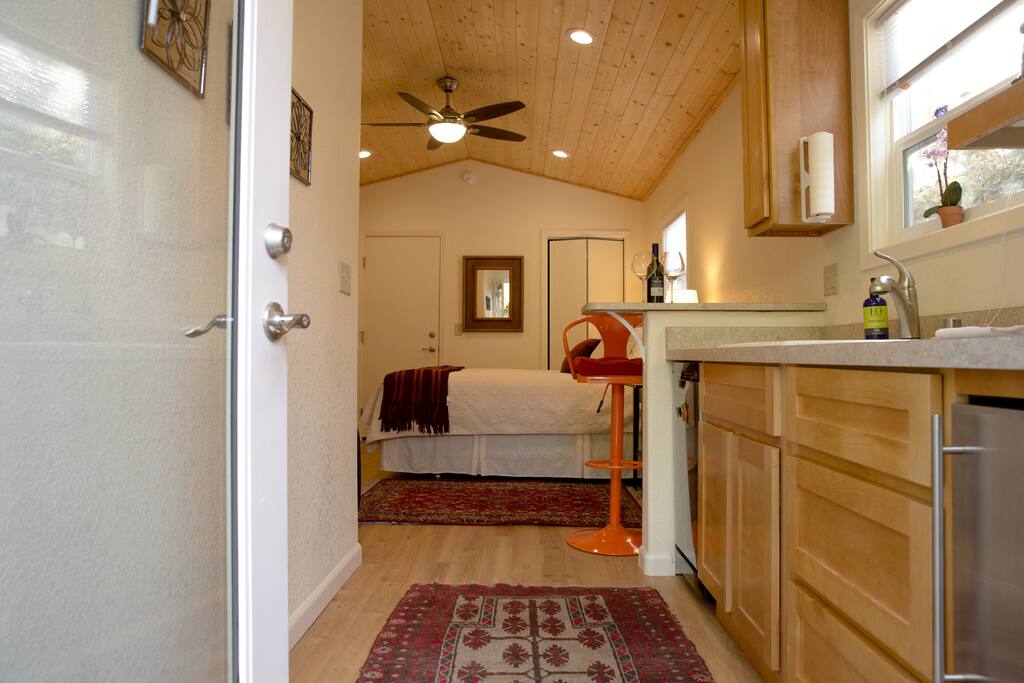 Sunset Studio (Taxes Included) Apartments for Rent in Arcata