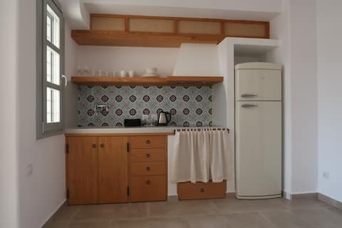 Top performing Airbnb: Amoni II Residence Kimolos in Δήμος Κιμώλου