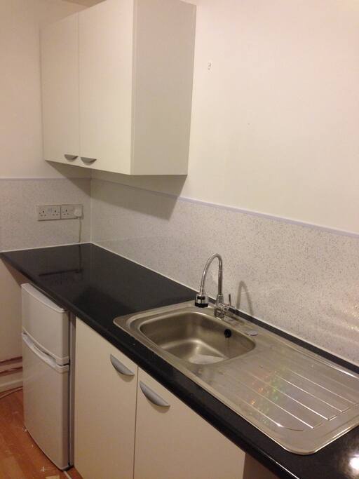 KITCHENNET
