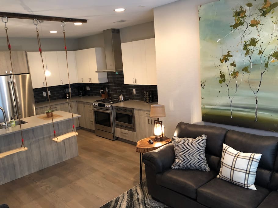 Modern Living & Kitchen!