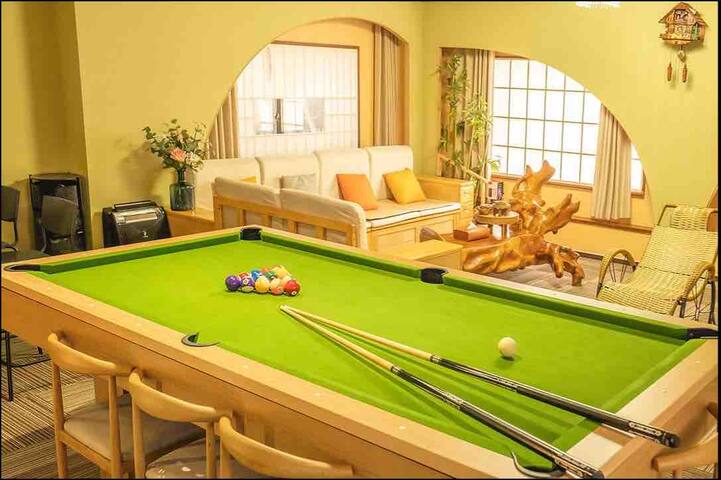 羽田空港公交45分直达，迪士尼電車30分、5房1厅全部150平方，2浴2卫可免费停车，可预约接送！ gallery image 2