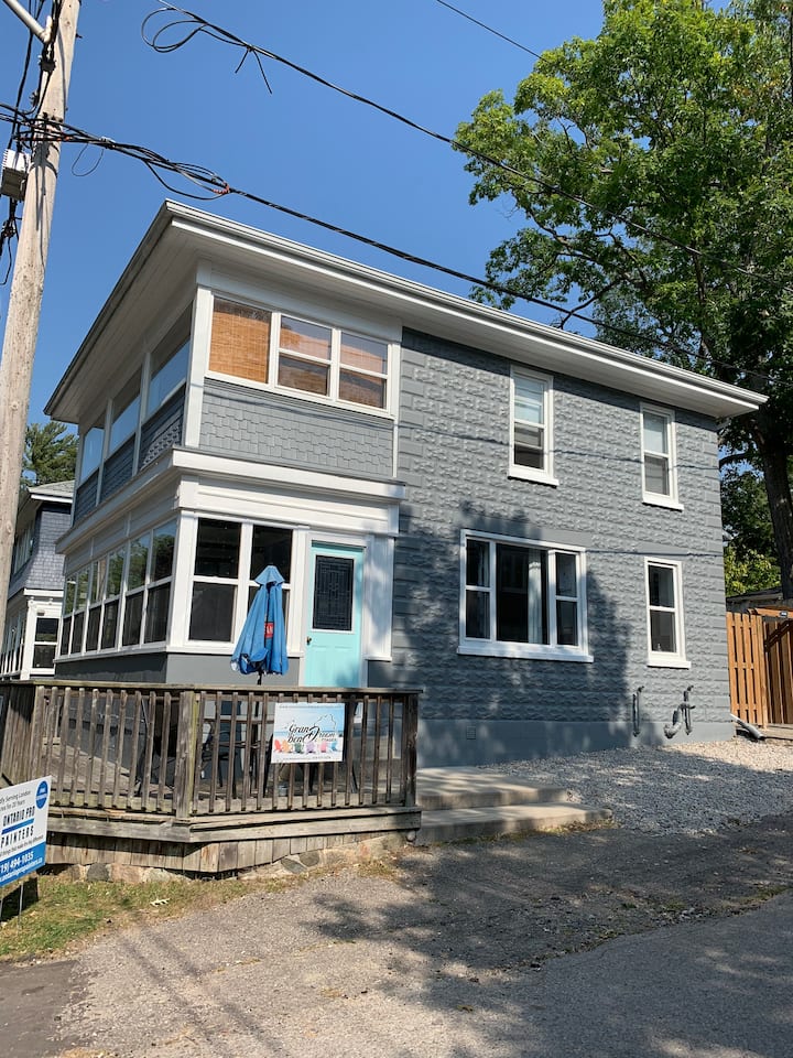 Open to long term stays and discounts!