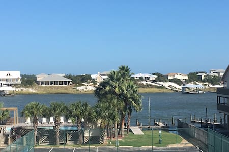 Located 1 mile from FloraBama with water views!!!