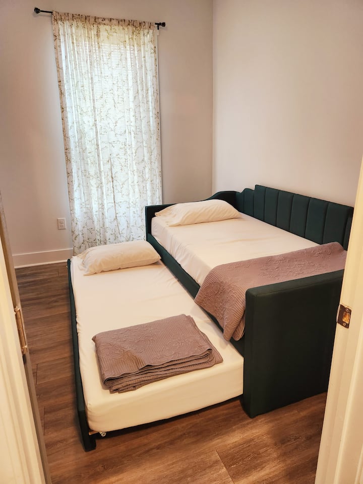 غرفة النوم 2