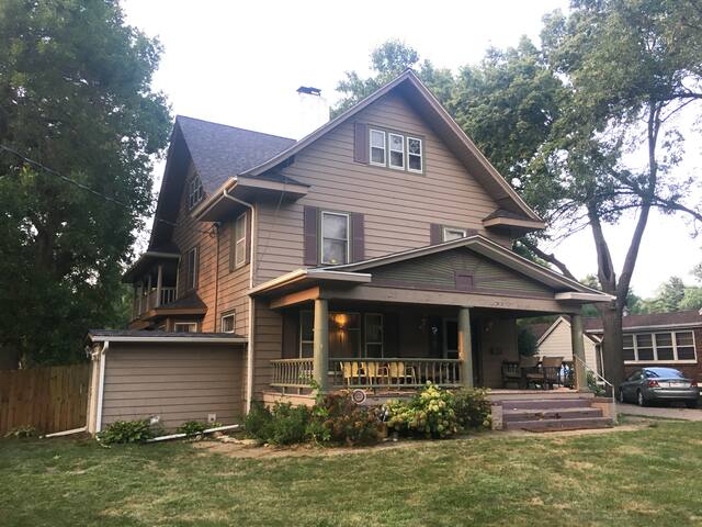 The perfect place to stay in Des Moines!