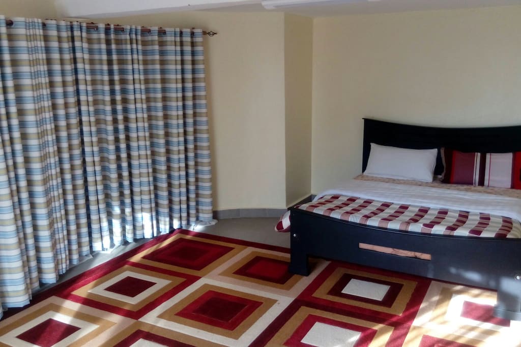 queen bed for guest use