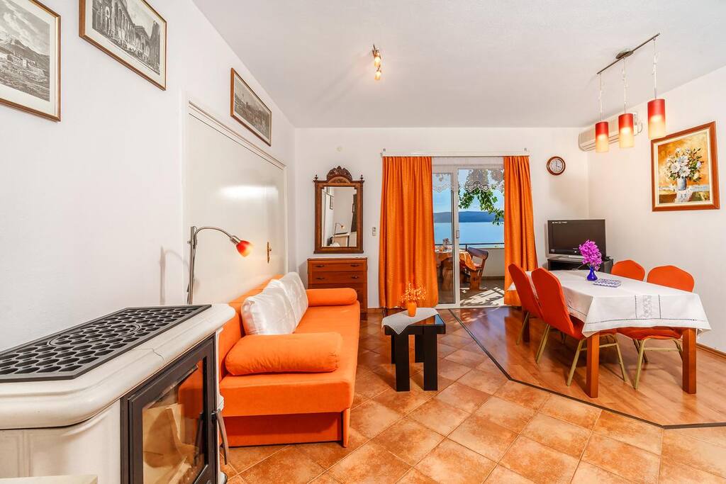 Living room, Surface: 11 m²