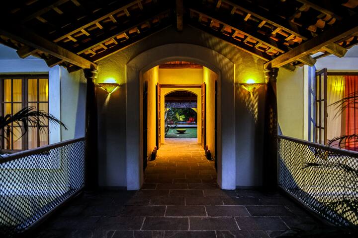 1 B/ROOM LUXURY VILLA W PRIVATE POOL