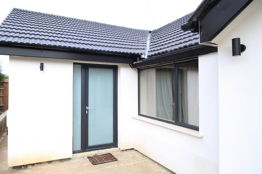 Luxury new build one bedroom flat